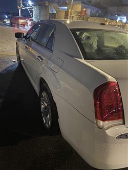 کرایسلەر 300